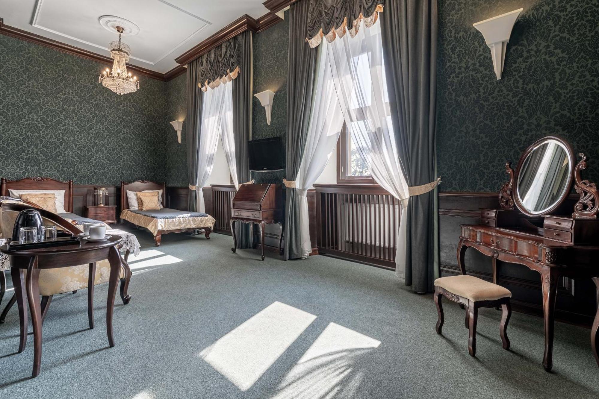 Zamek Uniejow Aparthotel Ngoại thất bức ảnh