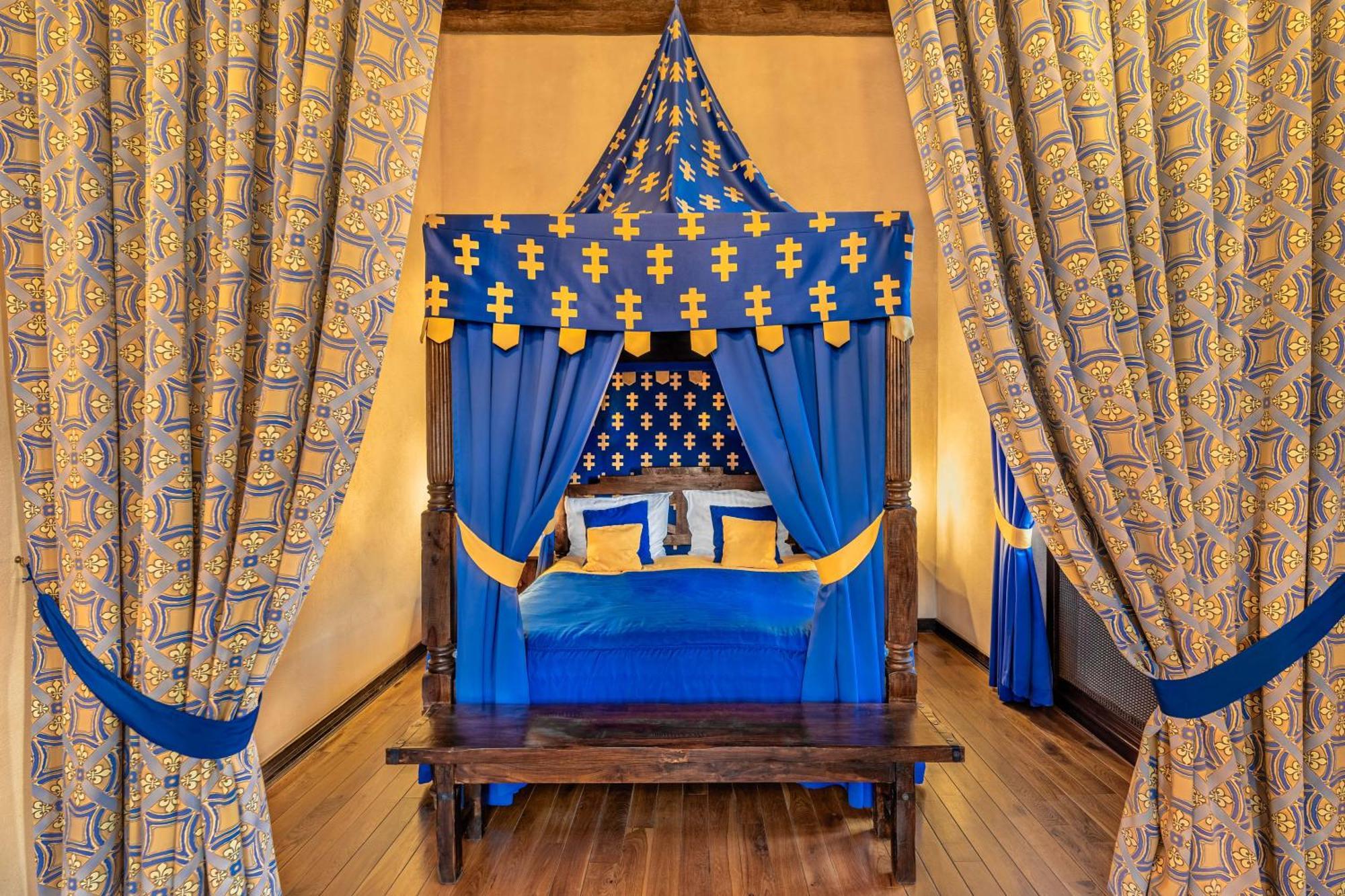 Zamek Uniejow Aparthotel Ngoại thất bức ảnh