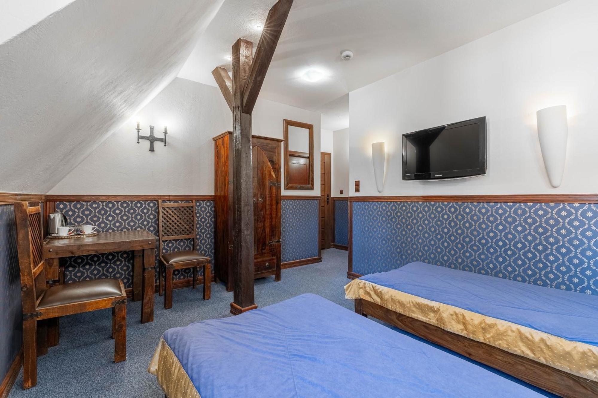 Zamek Uniejow Aparthotel Ngoại thất bức ảnh
